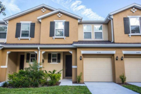 5160 Amazing Townhome Near Disney Parks, Kissimmee